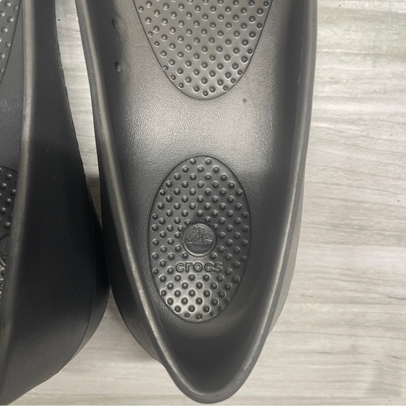 Crocs Gianna Disc Black Silver Ballet Slip On Comfort Flats Women’s size 7 - Picture 10 of 11